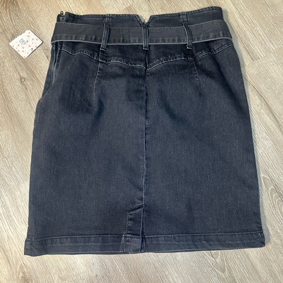 Free People Black Stretch Denim Mini Skirt Belted NWT Size 4 - Picture 6 of 6